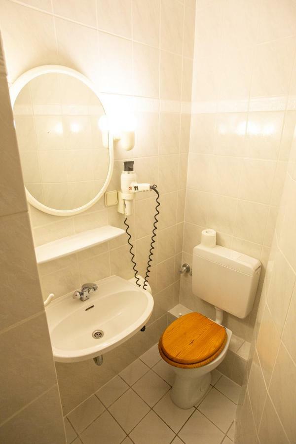 Zum Jean Bonnet Hotel Hofgeismar Luaran gambar