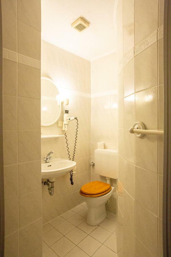 Zum Jean Bonnet Hotel Hofgeismar Luaran gambar